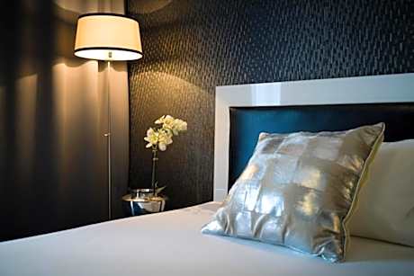 Junior Suite with Balcony