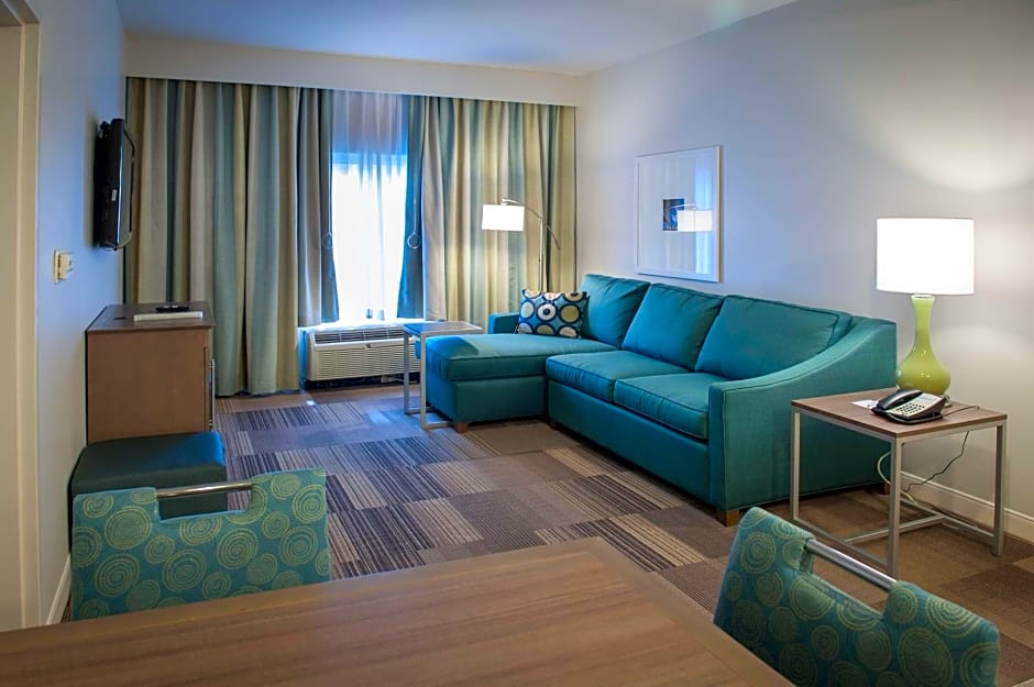 Hampton Inn By Hilton And Suites New Orleans-Elmwood