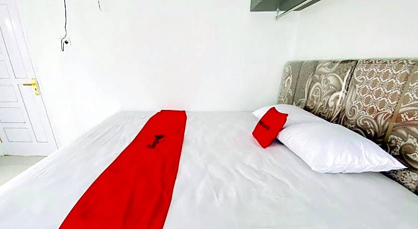 RedDoorz Syariah @ GCL Bukittinggi