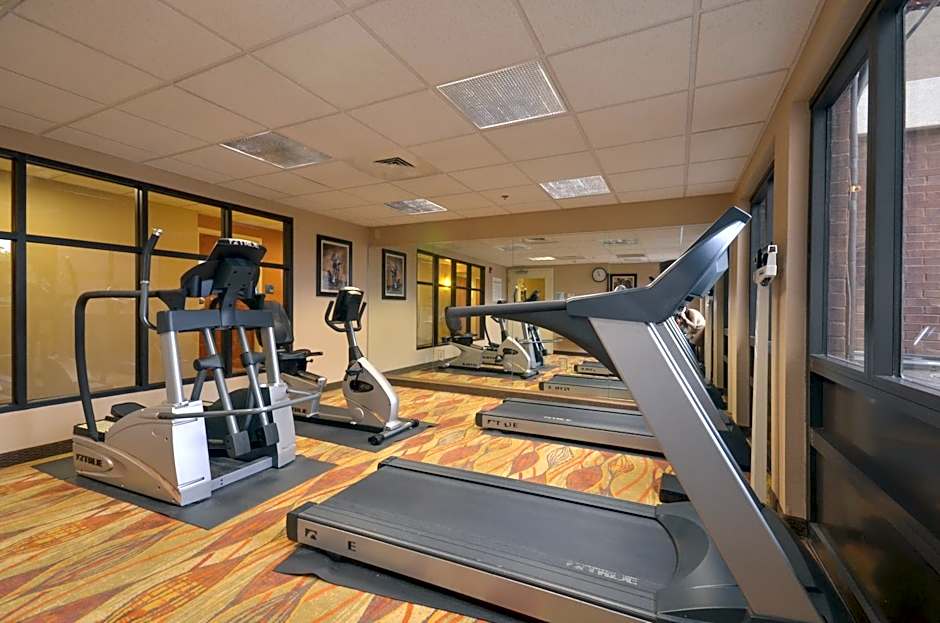 Holiday Inn Express Pine Bluff - Pines Mall Hotel By IHG