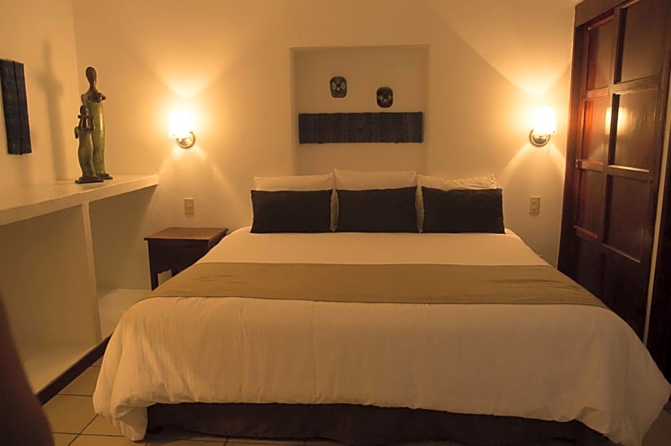 Las Mariposas Eco-Hotel & Studios