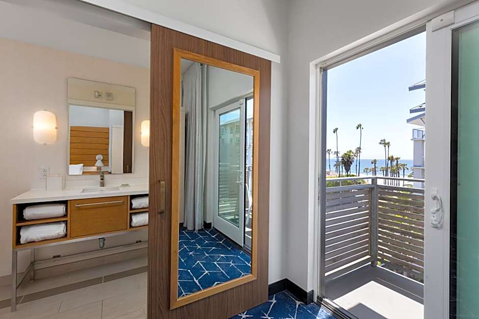 SpringHill Suites by Marriott Oceanside Beach
