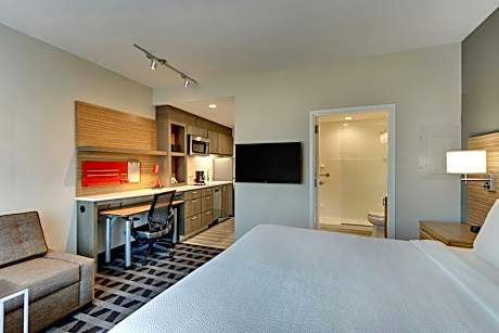 King Studio with Sofa Bed