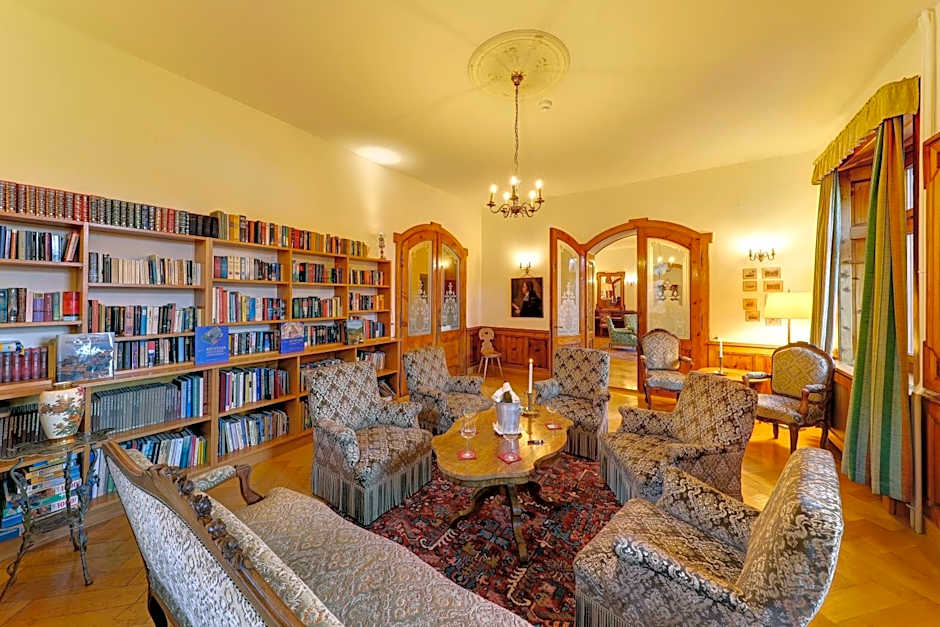 Hotel Schweizerhof Sta Maria