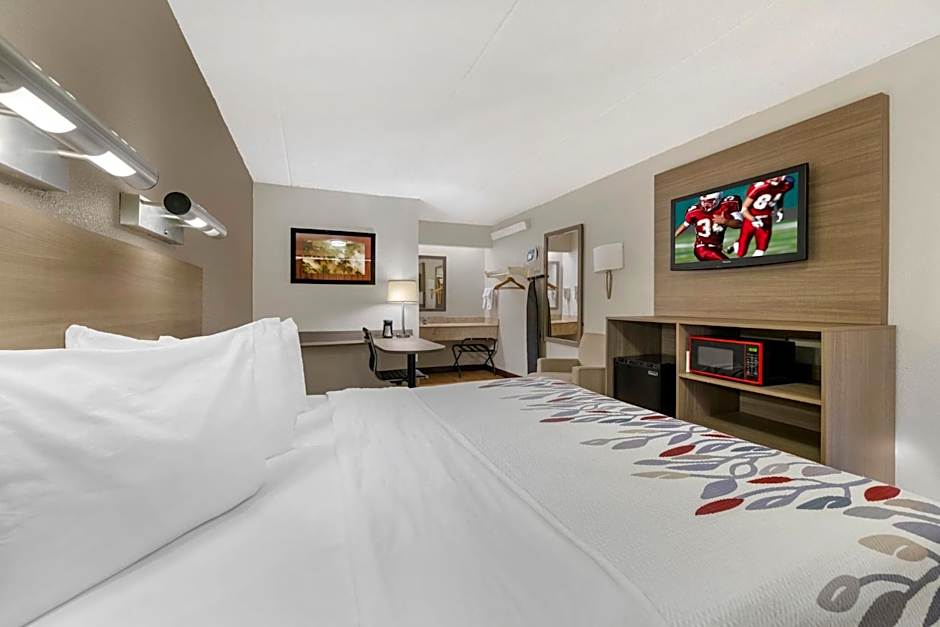 Red Roof Inn Buffalo Niagara Airport