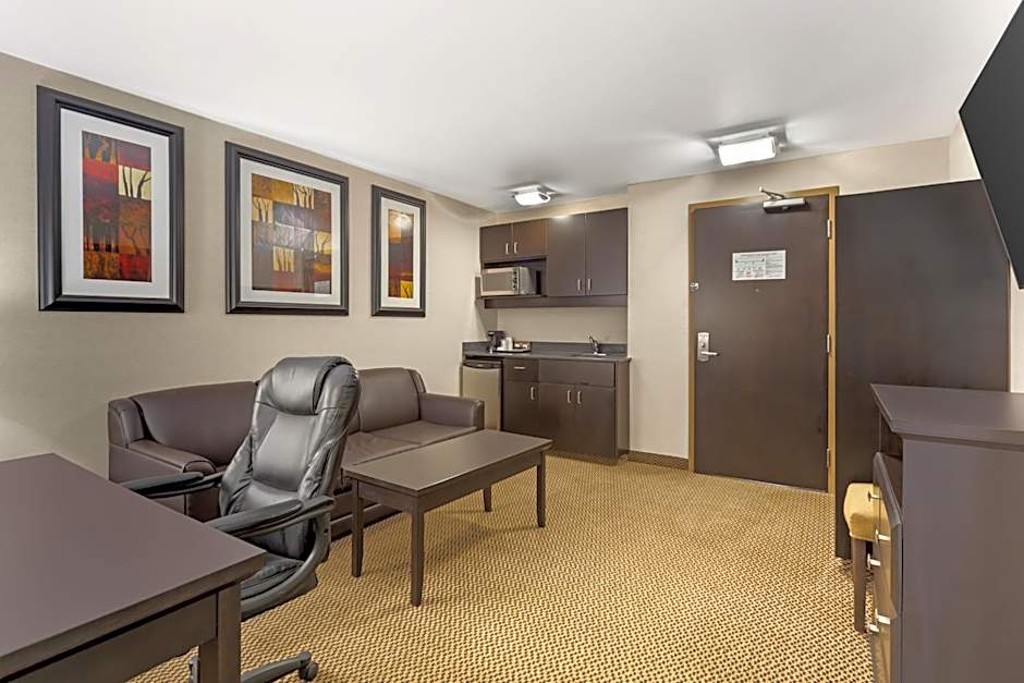 Best Western Bonnyville Inn & Suites