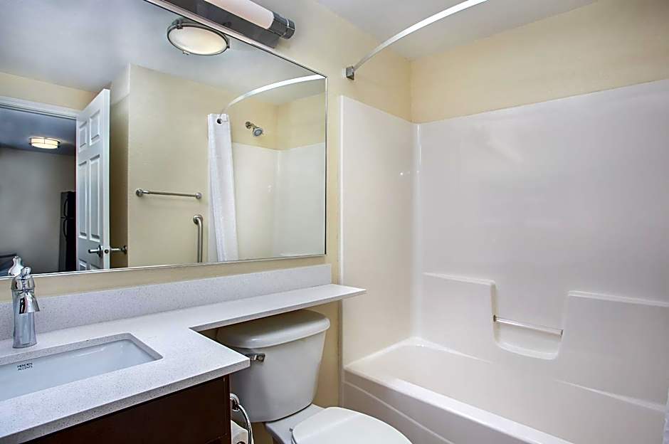 Candlewood Suites Bowling Green By IHG