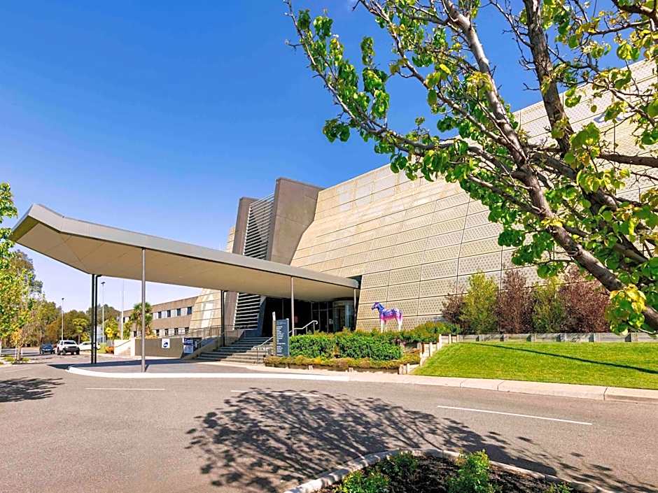 Mantra Melbourne Melton