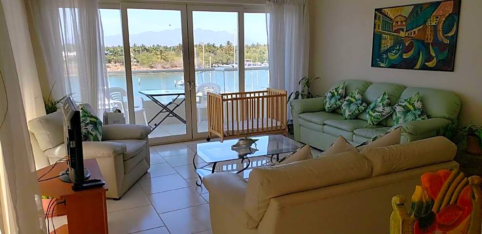 Marina Banderas Suites Hotel Boutique