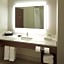 Holiday Inn Express Hotel & Suites Atlanta Airport West - Camp Creek By IHG