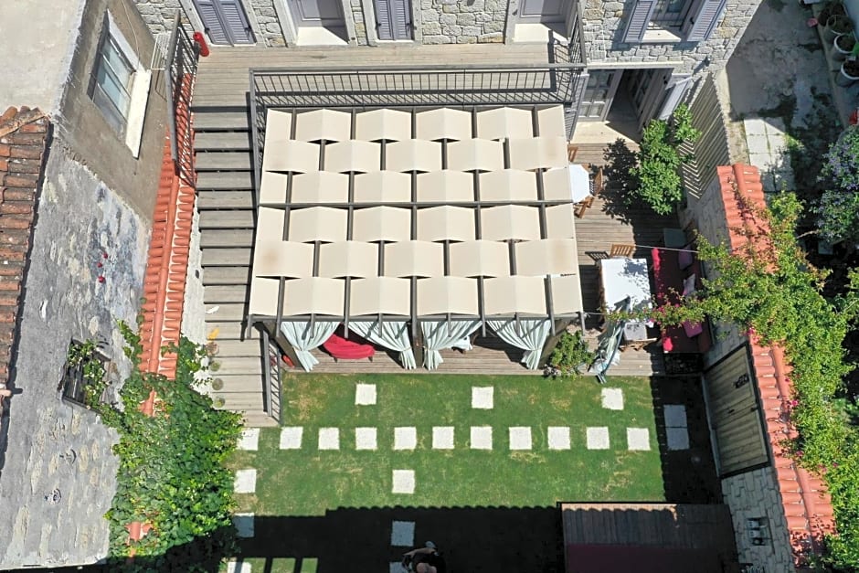 Çona Butik Otel