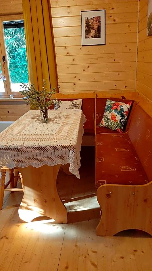 Chatka Nad Strumieniem