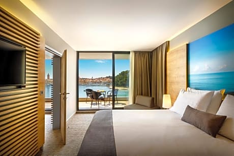 Suite for 2+3 Seaview