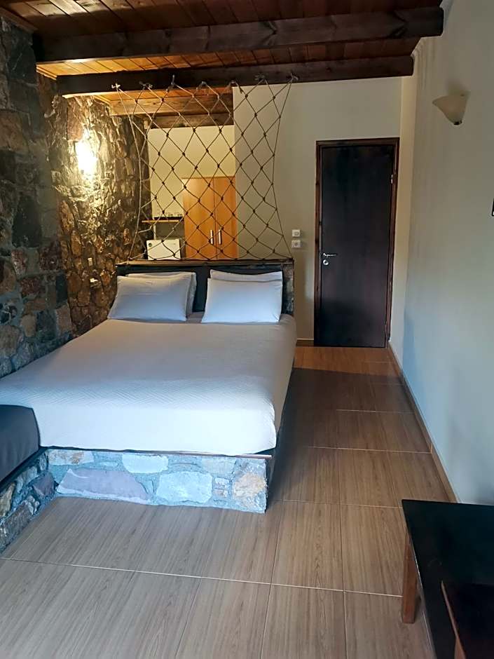 Ataviros Hotel