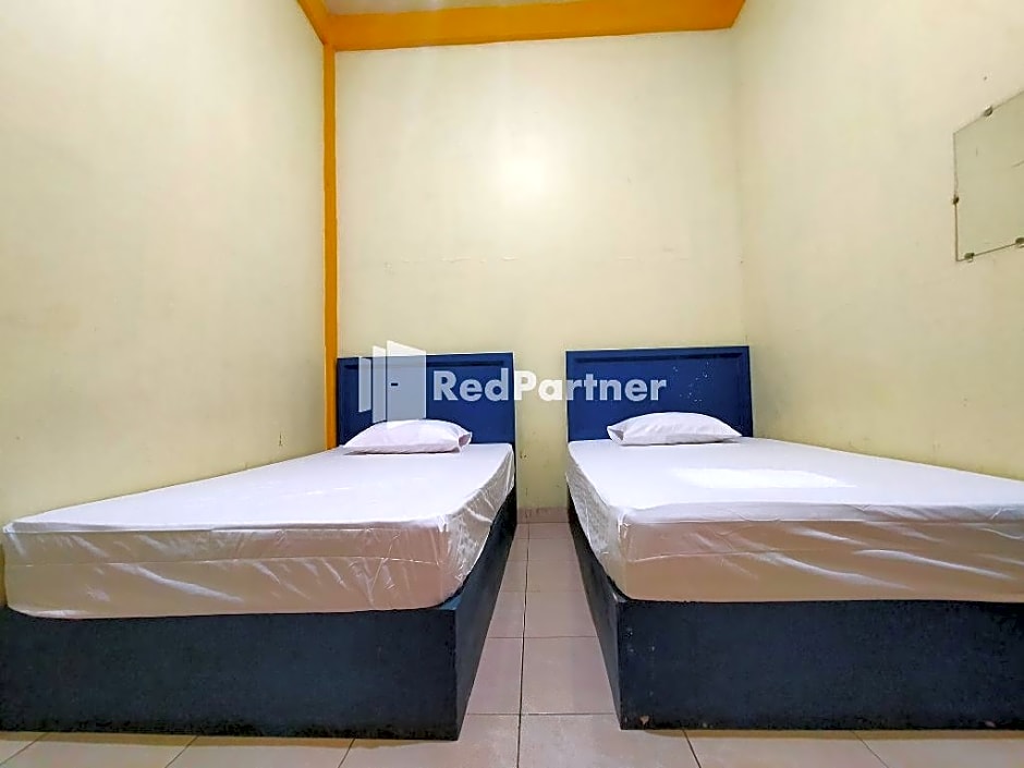 Hotel Hing Amimah near Bau Bau Port RedPartner