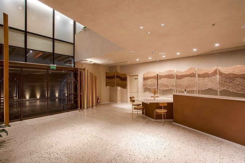 QOYA Hotel Curitiba, Curio Collection by Hilton