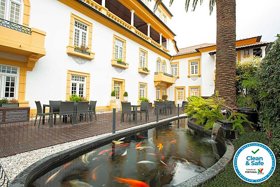 Photo 1 of 45 of Veneza Hotel