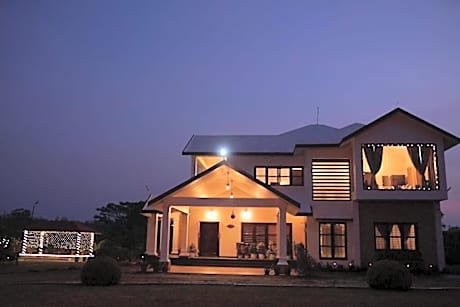 Palmora Luxury Villa Chikmagalur