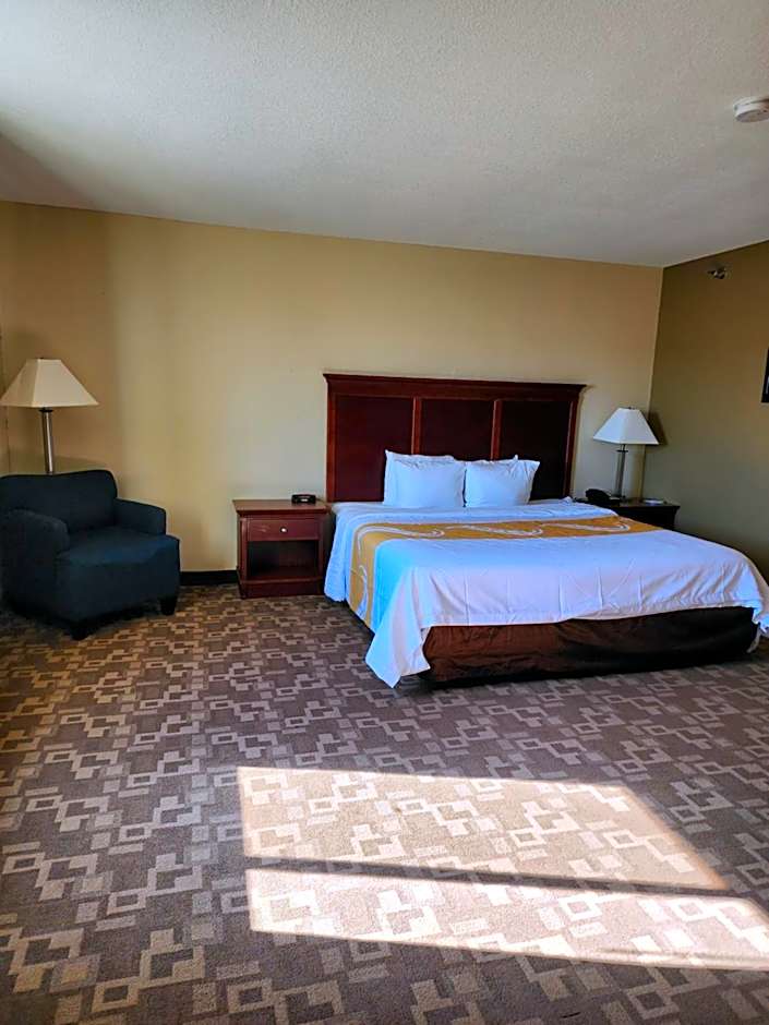 Quality Inn I-70 at Wanamaker