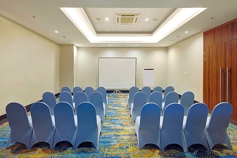 Aston Inn Pantai Losari Makassar