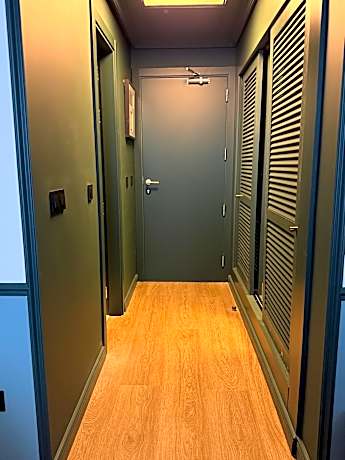 Double or twin Deluxe with extra bed