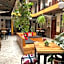 Hotel Amón Real