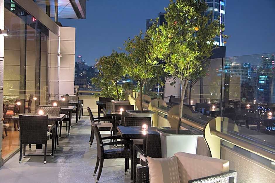 Plaza El Bosque Ebro