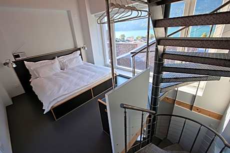 Suite with Lake View