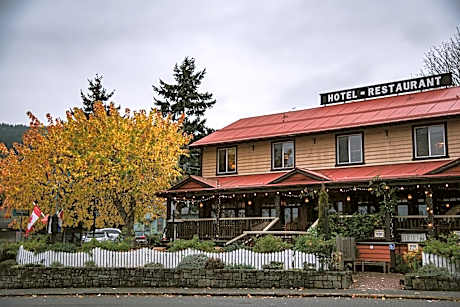 Salt Spring Inn