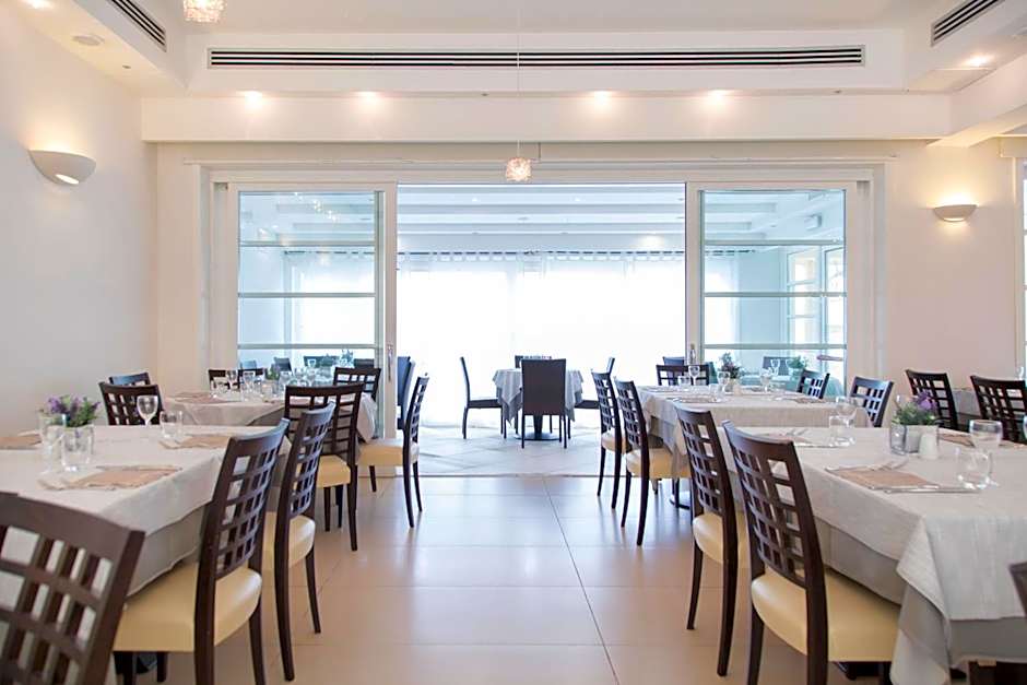 AHR Baja Hotel & Spa Cannigione