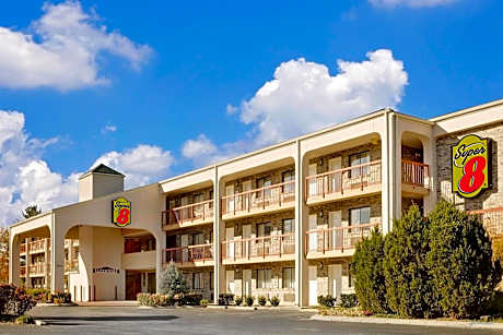 Super 8 by Wyndham Hermitage Nashville