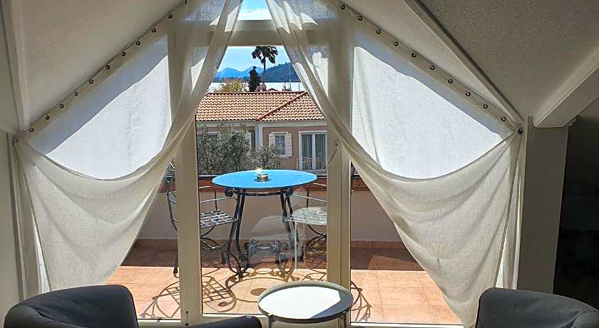 A&B Home Hotel