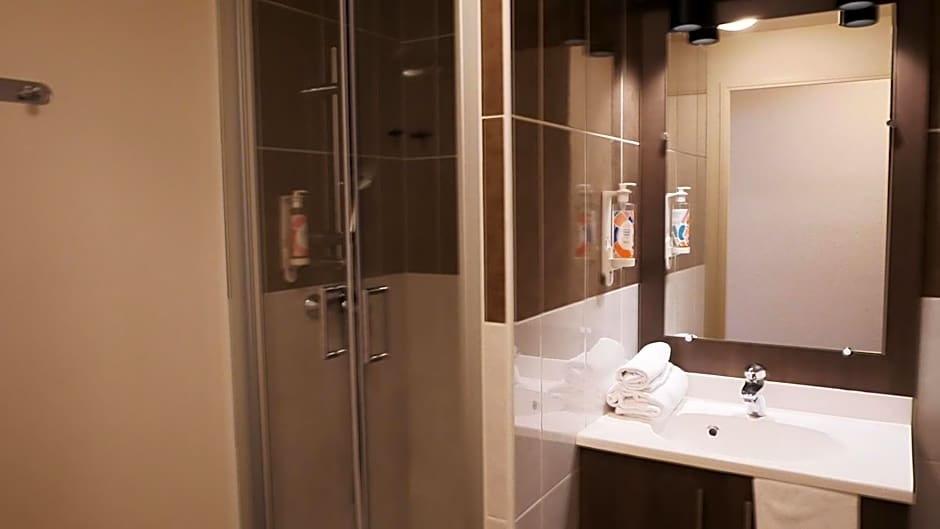 Adagio Access Poitiers Aparthotel