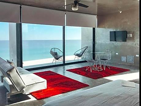 Deluxe Suite with Sea View