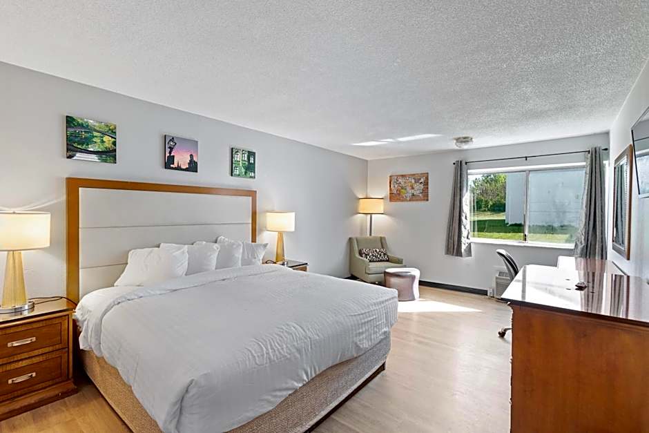Days Inn by Wyndham Erie
