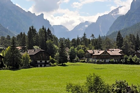 Junior Suite with Balcony