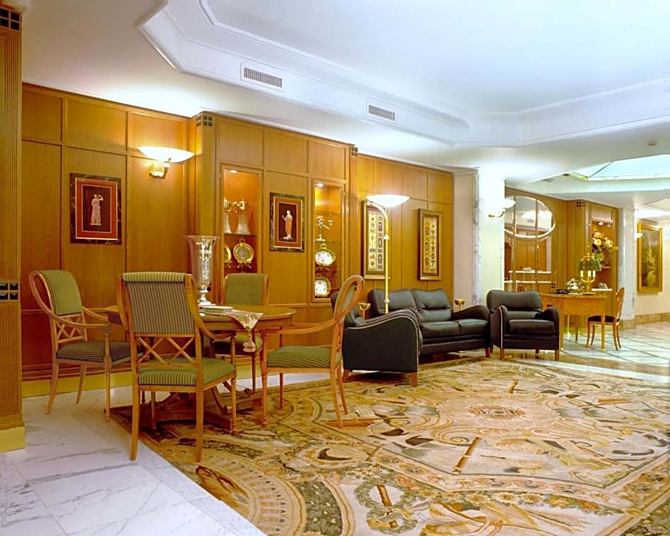 Hotel Capitol