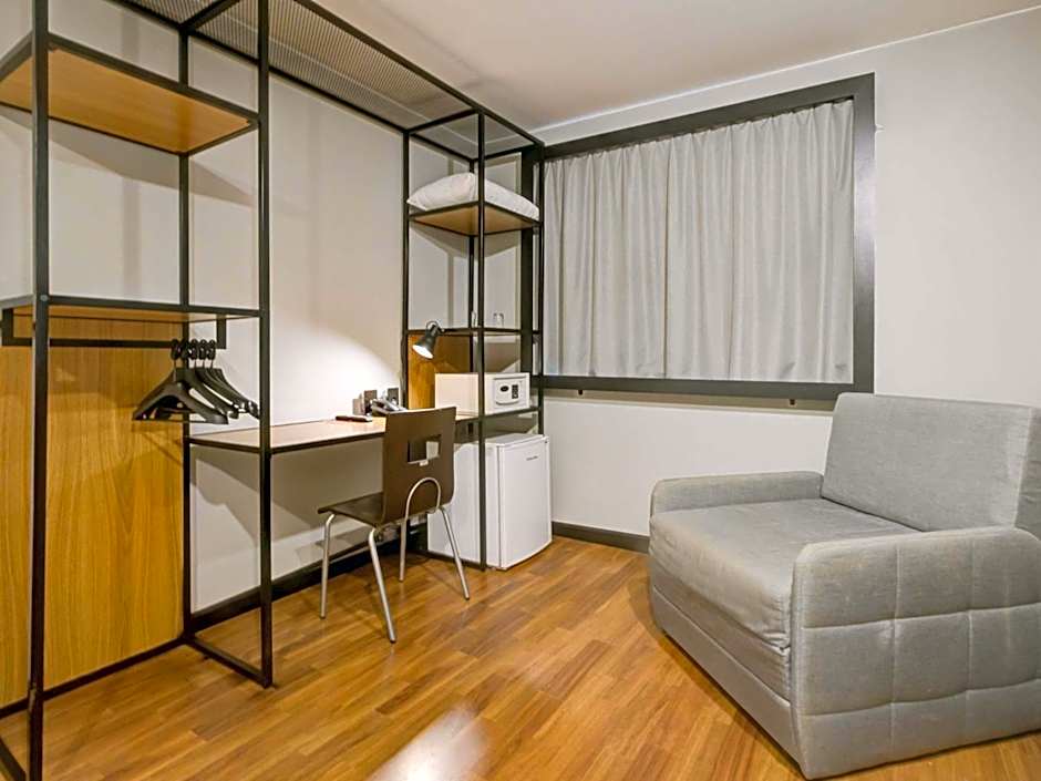 Ibis Copacabana Posto 2