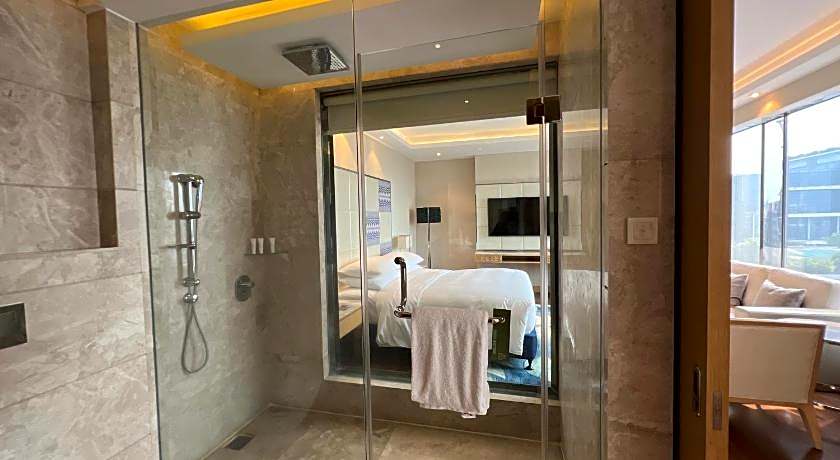 Renaissance Dhaka Gulshan Hotel