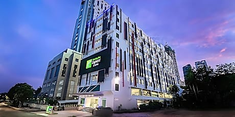 Holiday Inn Express & Suites Johor Bahru By IHG