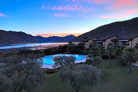 Double Room with Lake View