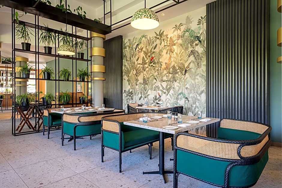 Ocean's Creek Beach Hotel