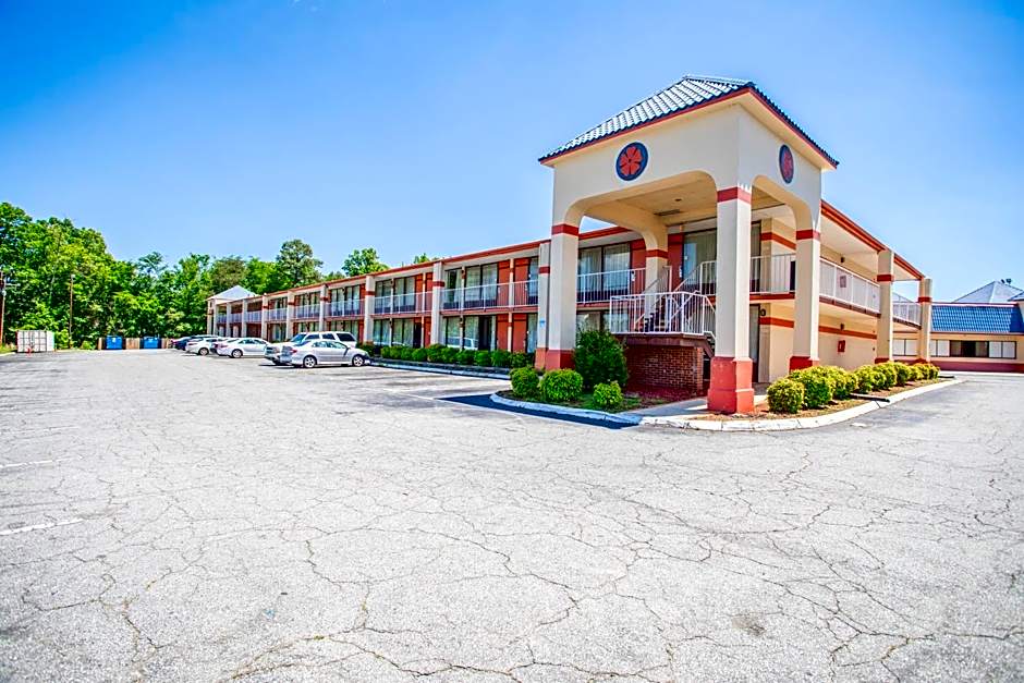 OYO hotel Greensboro east I 40