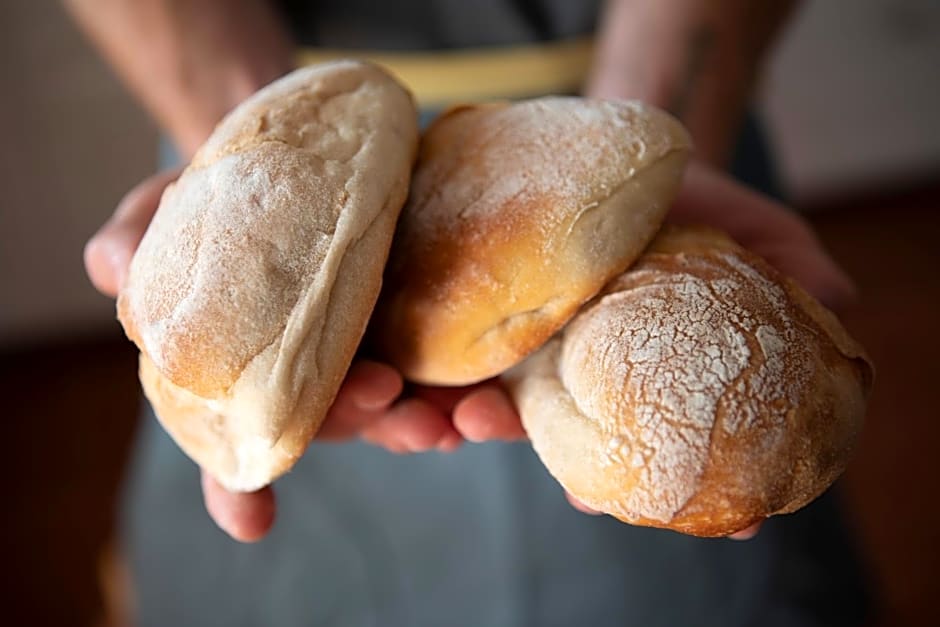 The Far End Surf House - Surf & Yoga Holidays