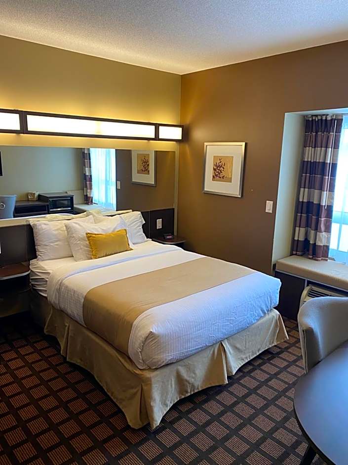 Microtel Inn & Suites by Wyndham Timmins