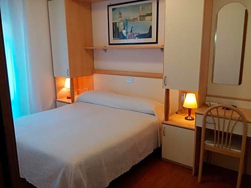 Hotel Telenia