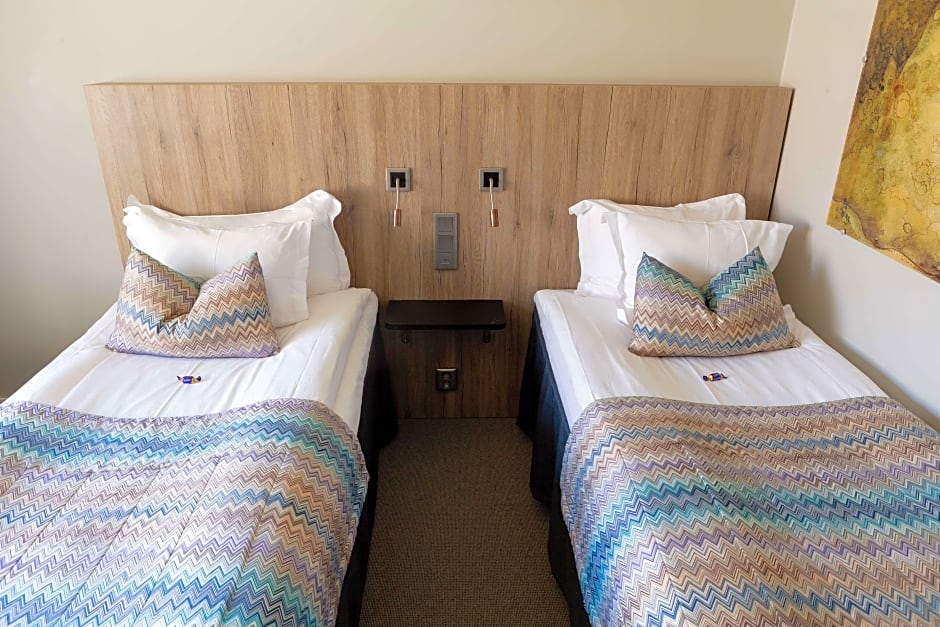 Photo 1 of 20 of 2 Twin Beds