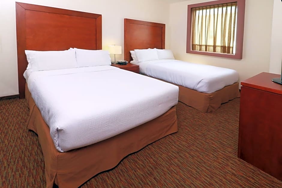 Staybridge Suites Queretaro by IHG