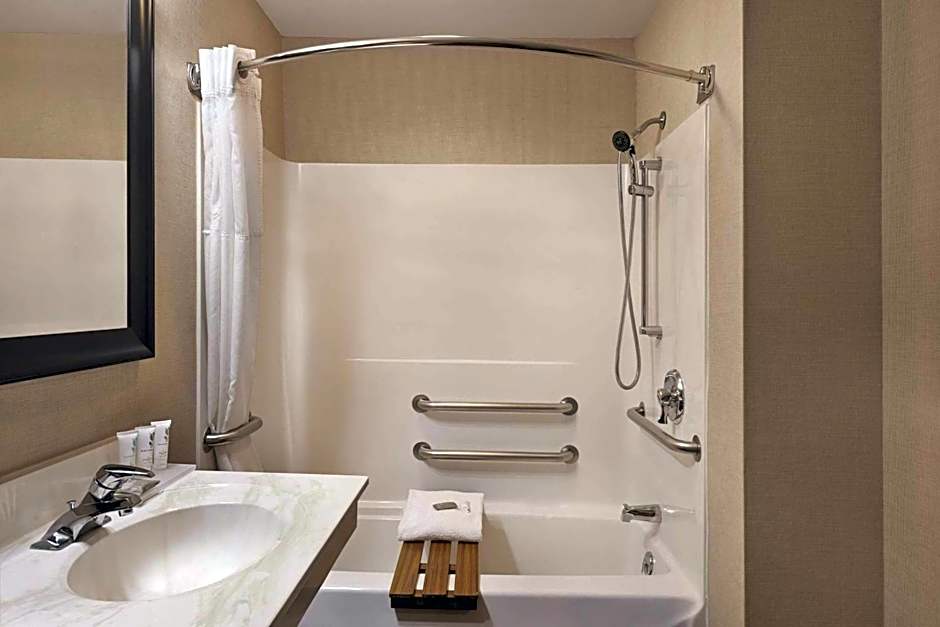 Country Inn & Suites by Radisson, Madison, WI