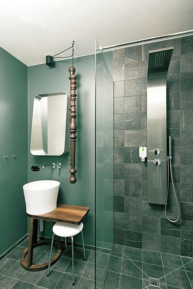 Hinterwies – Ski In / Lodge / Dine